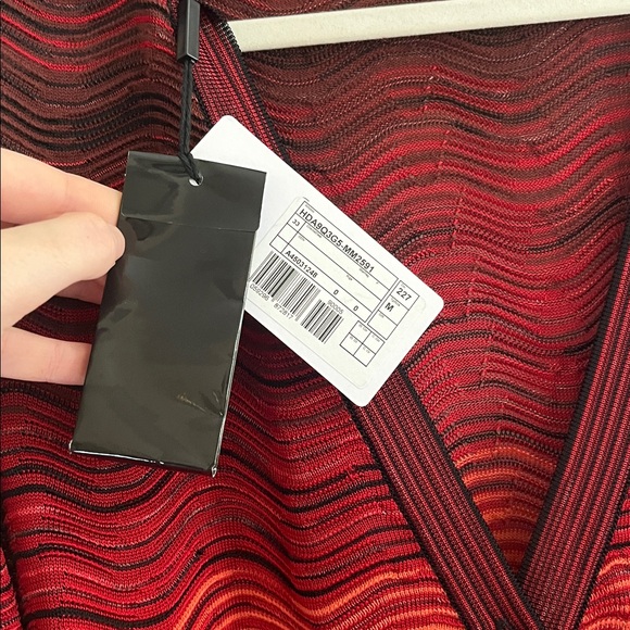 Missoni Wavy Knit Cardigan Sweater Red NWT M Textured Luxury Quality V Neck - Picture 6 of 8